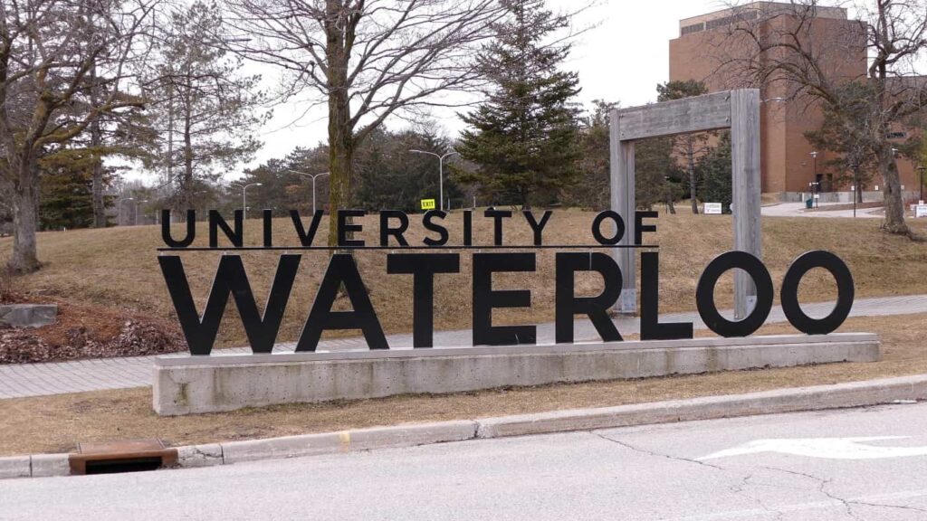 ️University of Waterloo】排名申請課程費用Lighthouse移民公司